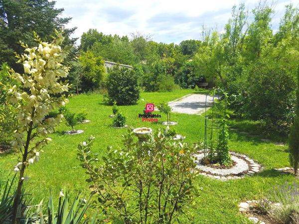 Maison 12 pièces 322 m² avec piscine à Clarensac