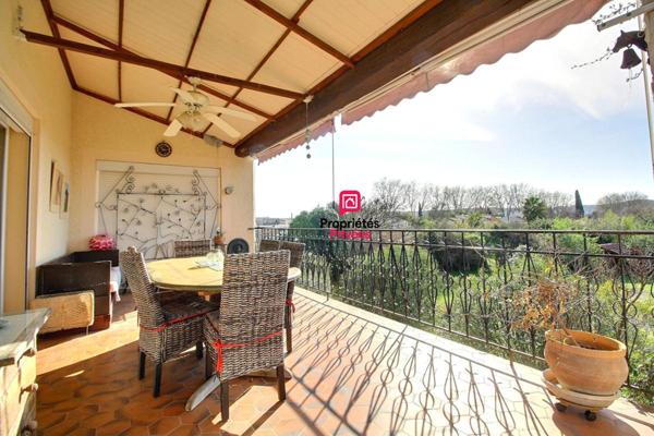 Maison 12 pièces 322 m² avec piscine à Clarensac