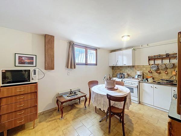 Maison Manosque 5 pièces 168 m² avec  atelier, cave et garage