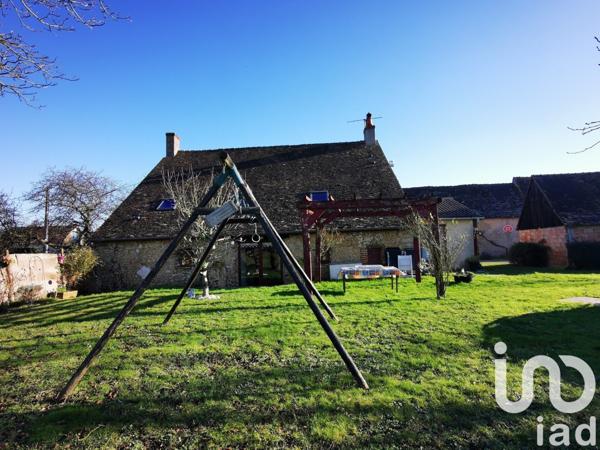 Maison à vendre 7 pièces 155 m² Le Breil-sur-Mérize