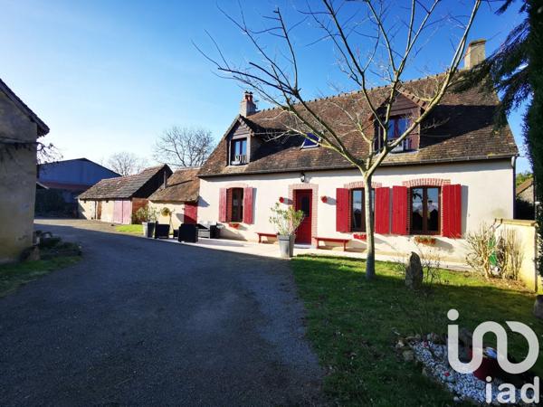 Maison à vendre 7 pièces 155 m² Le Breil-sur-Mérize