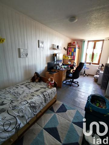 Maison à vendre 7 pièces 155 m² Le Breil-sur-Mérize