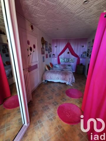 Maison à vendre 7 pièces 155 m² Le Breil-sur-Mérize