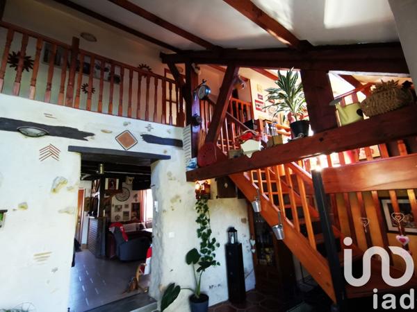 Maison à vendre 7 pièces 155 m² Le Breil-sur-Mérize