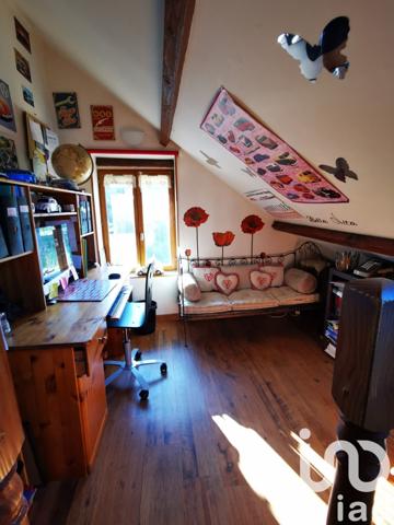 Maison à vendre 7 pièces 155 m² Le Breil-sur-Mérize