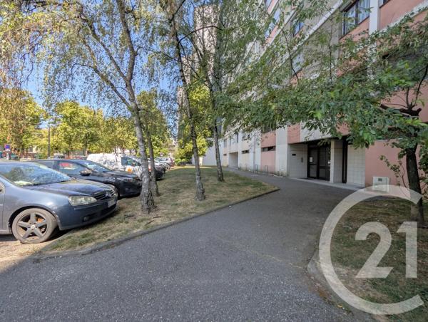 Appartement T2 à vendre  2 pièces - 43,60 m 2   CHAMBERY  - 73