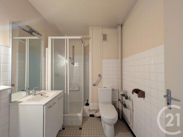 Appartement T2 à vendre  2 pièces - 43,60 m 2   CHAMBERY  - 73
