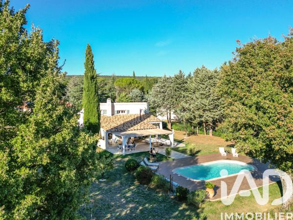 Maison à vendre 6 pièces 168 m² Pourrières