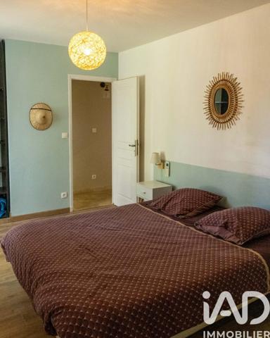 Maison à vendre 6 pièces 168 m² Pourrières