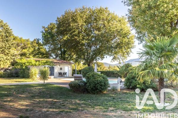Maison à vendre 6 pièces 168 m² Pourrières