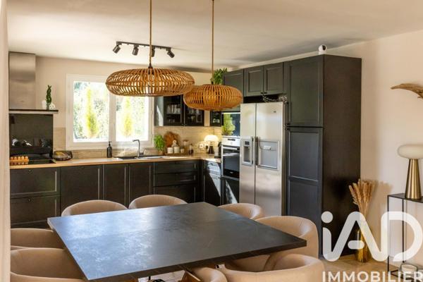 Maison à vendre 6 pièces 168 m² Pourrières