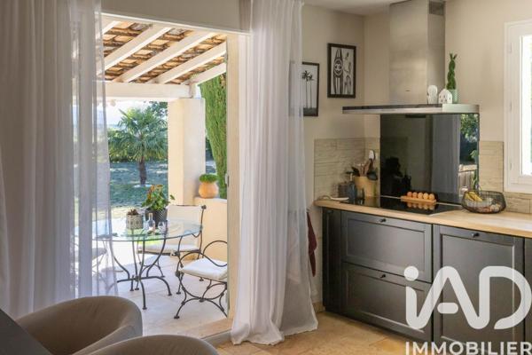 Maison à vendre 6 pièces 168 m² Pourrières