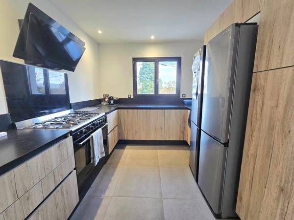 La Penne-sur-Huveaune (13821) Maison Neuve La Penne/Aubagne Grand Terrain