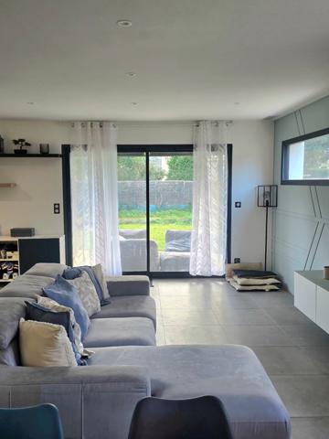 La Penne-sur-Huveaune (13821) Maison Neuve La Penne/Aubagne Grand Terrain