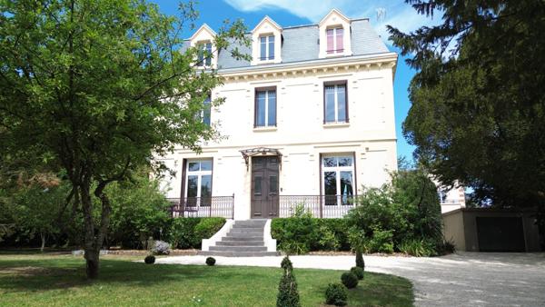 Pougues-les-Eaux (58320) Maison de Maître