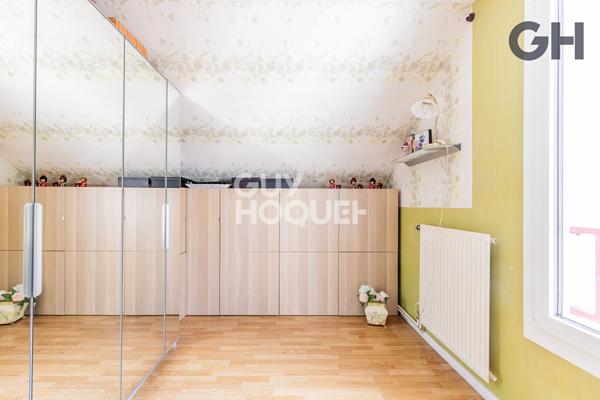 CHARMANTE MAISON FAMILIALE DE 6 PIECES (129 m²) À SOISY-SUR-SEINE