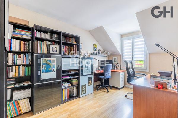 CHARMANTE MAISON FAMILIALE DE 6 PIECES (129 m²) À SOISY-SUR-SEINE