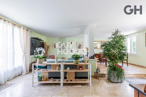 CHARMANTE MAISON FAMILIALE DE 6 PIECES (129 m²) À SOISY-SUR-SEINE
