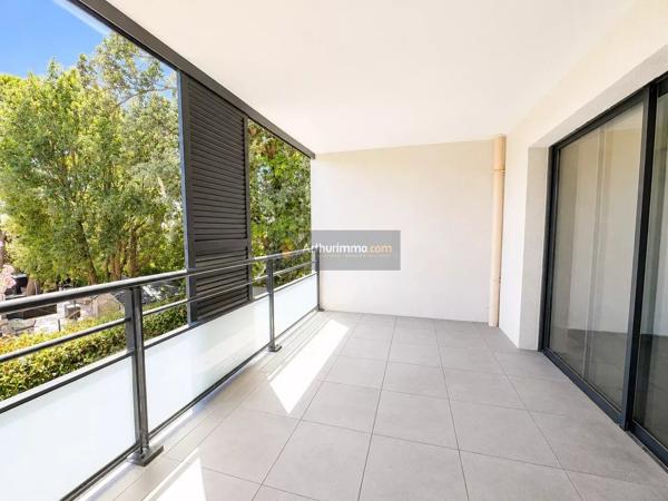 Vente                                                      Appartement
                        
                     3 pièces                      65 m2                     à Fréjus