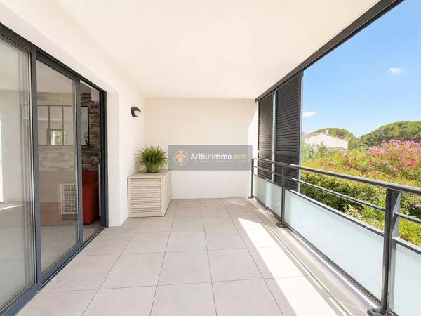 Vente                                                      Appartement
                        
                     3 pièces                      65 m2                     à Fréjus