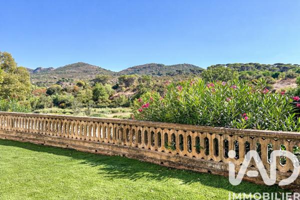 Maison à vendre 15 pièces 736 m² Le Muy