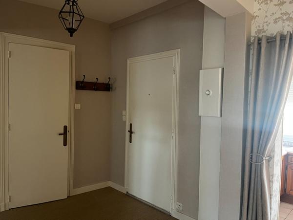 Appartement Rochefort 2 pièce(s) 65.46 m2