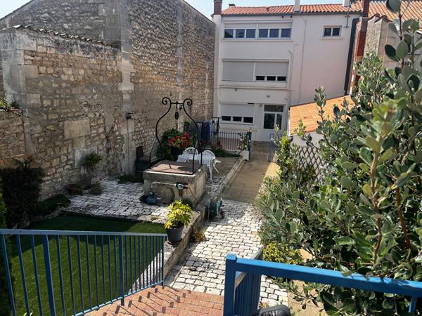 Appartement Rochefort 2 pièce(s) 65.46 m2