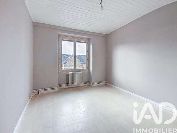Immeuble à vendre 197 m² Montreuil-le-Gast