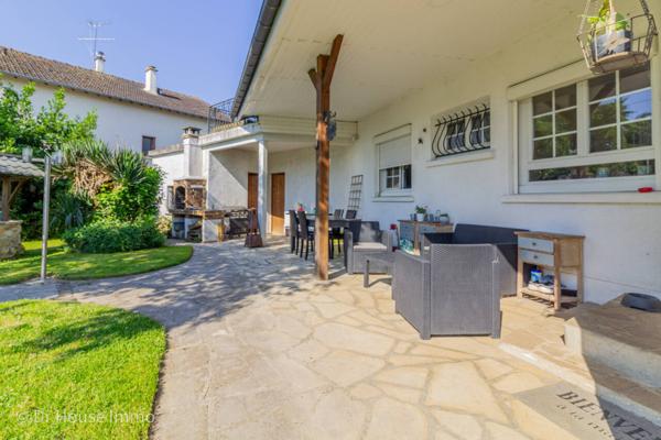 Maison à vendre 9 pièces de 200 m²