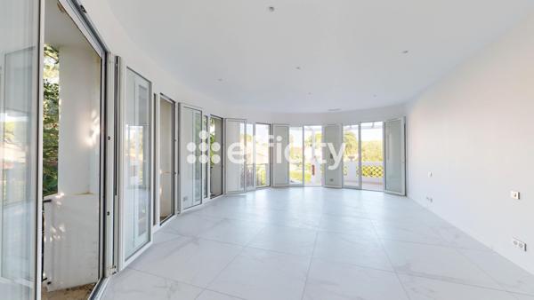 Maison 7 pièces - 260 m²