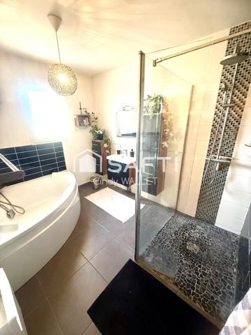 situé au calme proche de toutes commodités