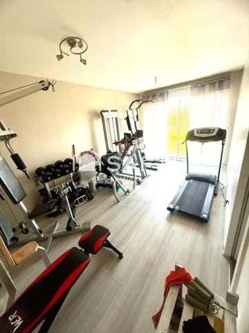 situé au calme proche de toutes commodités