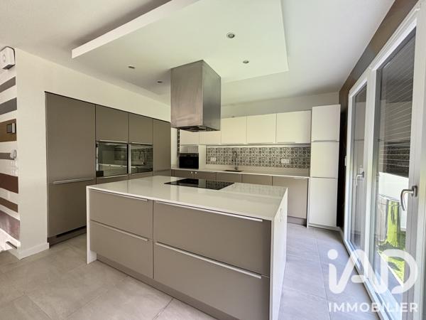 Maison à vendre 6 pièces 159 m² Péron