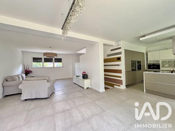 Maison à vendre 6 pièces 159 m² Péron