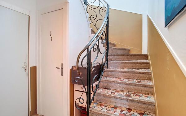 Maison à vendre    5 pièces •  Rezé