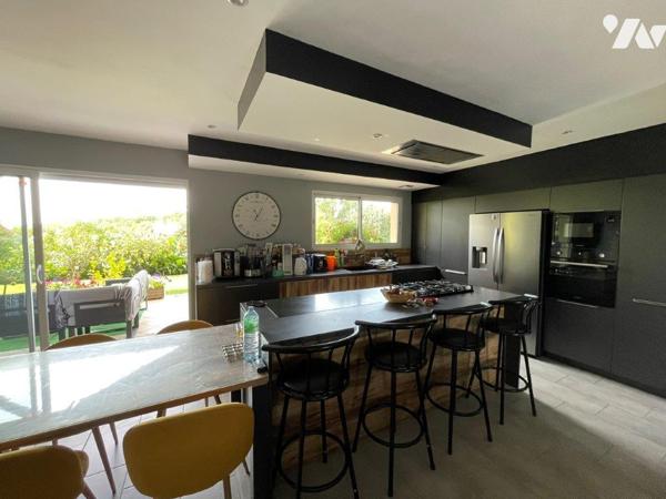 Dans le triangle MARCIAC/VILLECOMTAL/MIELAN Rare: belle propriété récente sur 2ha72a82ca au calme.