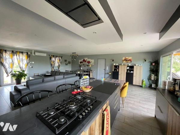 Dans le triangle MARCIAC/VILLECOMTAL/MIELAN Rare: belle propriété récente sur 2ha72a82ca au calme.