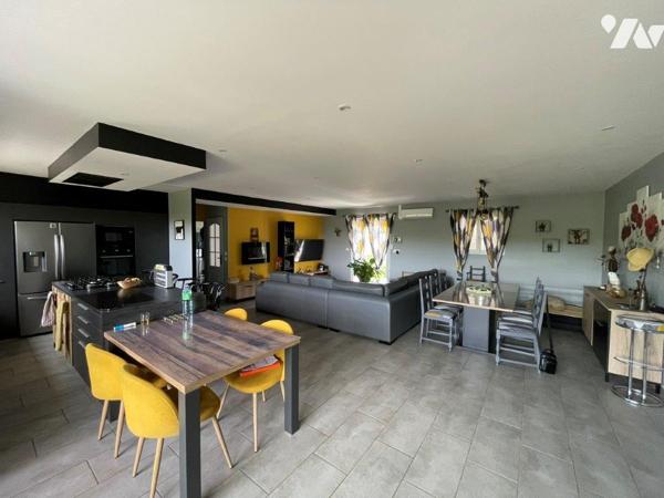Dans le triangle MARCIAC/VILLECOMTAL/MIELAN Rare: belle propriété récente sur 2ha72a82ca au calme.