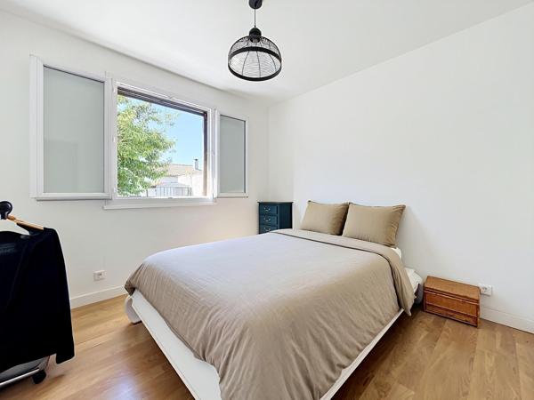 Maison de plain-pied - 2 chambres  – Véranda et piscine