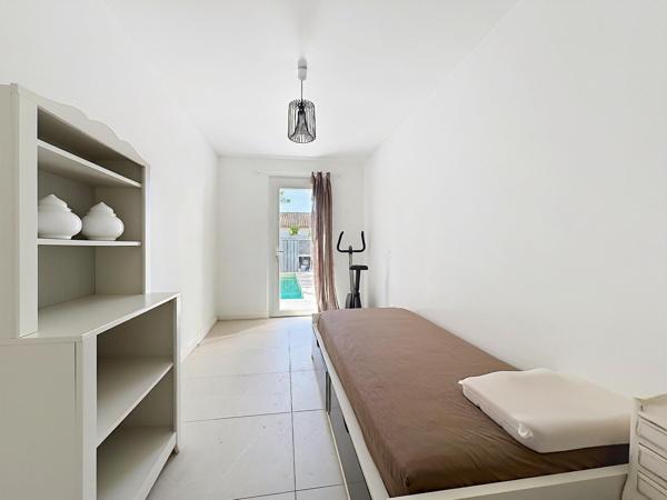 Maison de plain-pied - 2 chambres  – Véranda et piscine