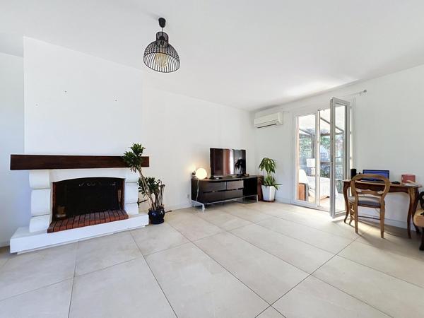 Maison de plain-pied - 2 chambres  – Véranda et piscine