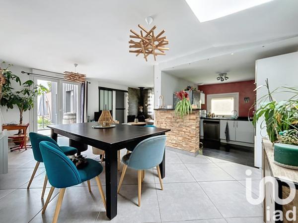 Maison à vendre 5 pièces 109 m² Sainte-Luce-sur-Loire