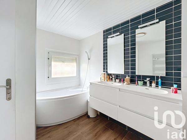 Maison à vendre 5 pièces 109 m² Sainte-Luce-sur-Loire