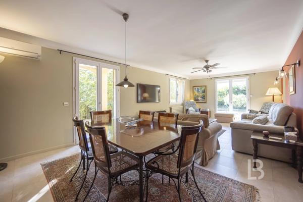 Maison parfaite a vendre! Piscine, jardin méditerranéen et maison d’amis