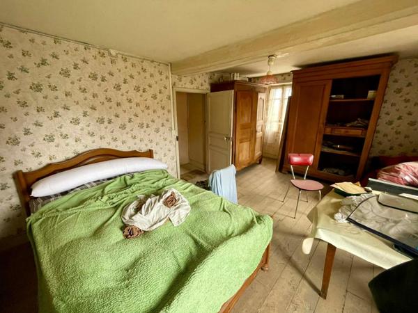 Corps de ferme (maison, grange et annexes)