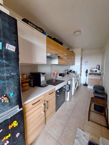 Saint-Laurent-du-Var (06700) APPARTEMENT AVEC VUE MER ET VERDURE AU CALME ABSOLU