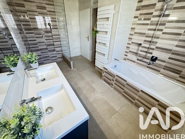 Maison à vendre 5 pièces 138 m² Saint-Martin-de-Hinx