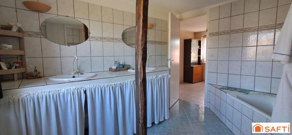 Maison rénovée 8 pièces 5ch terrain dépendance