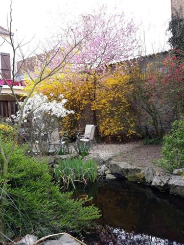 ENSEMBLE IMMOBILIER (LOCAL PROFESSIONNEL ET HABITATION)