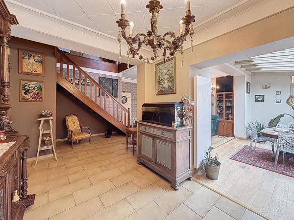 ENSEMBLE IMMOBILIER (LOCAL PROFESSIONNEL ET HABITATION)